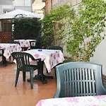 Derna 3* Viareggio