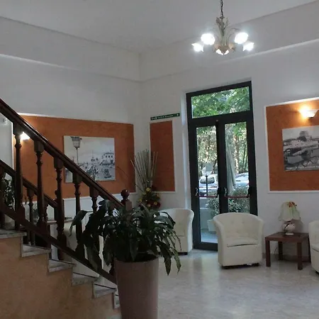 Otel Derna Viareggio
