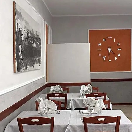 Hotel Derna Viareggio