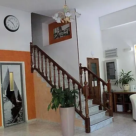 Derna Hotel