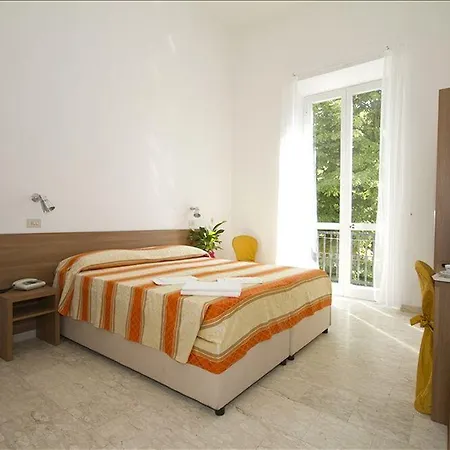 Derna Hotel