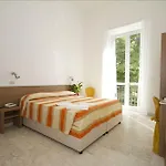 Derna Szálloda