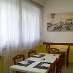 Szálloda Derna Viareggio