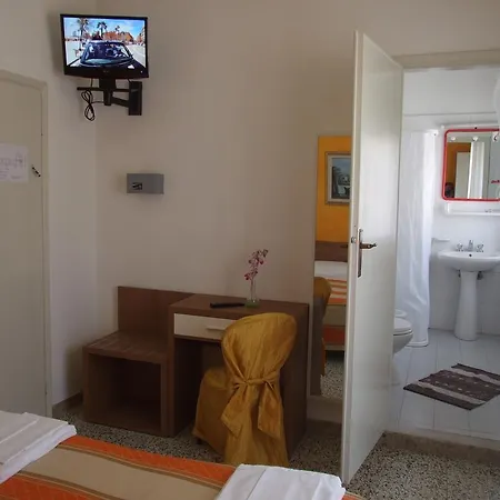 Derna Hotel